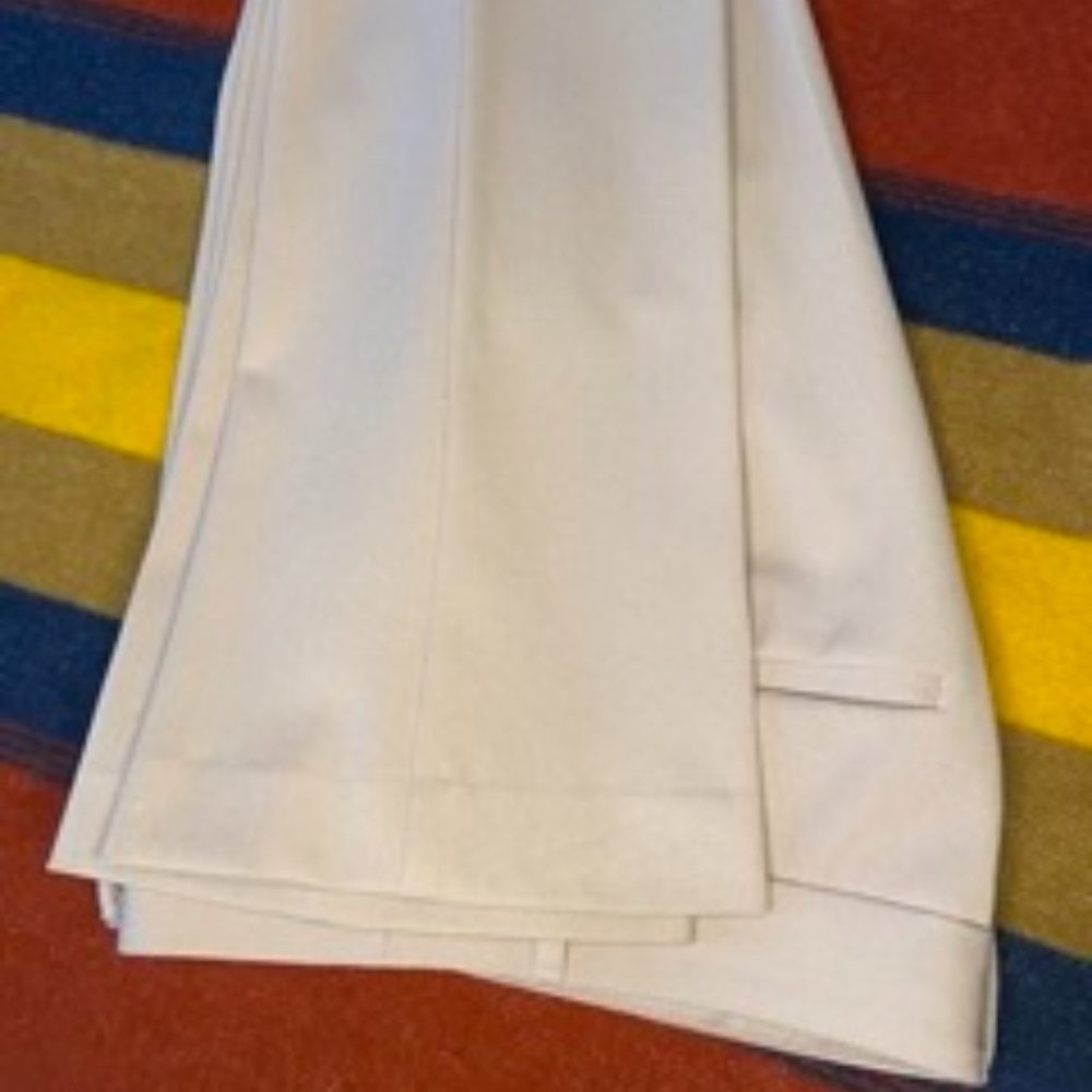 Express Editor Pant, Mauve, 8 Regular, Like New - image 1